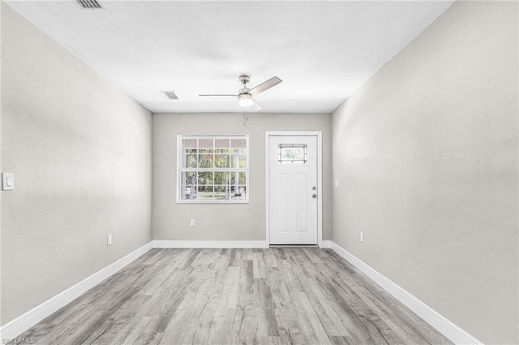 2648 Michigan AVE-6