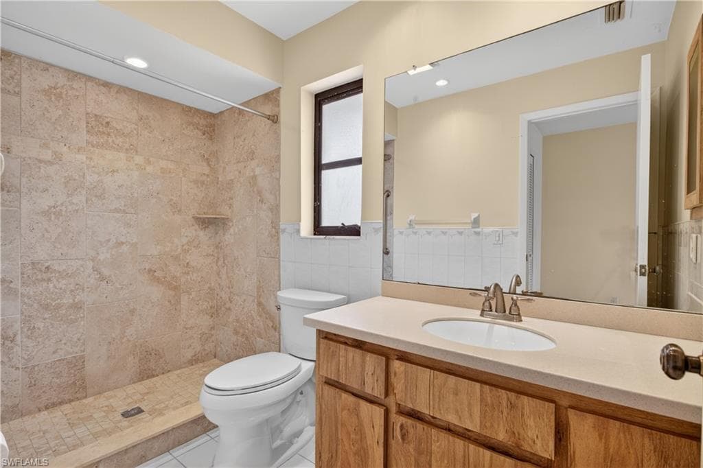 9708 Foxglove CIR-16