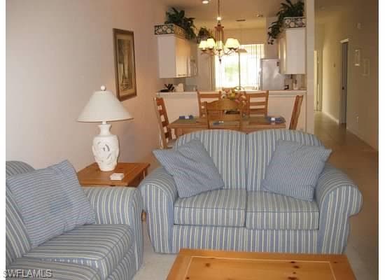 20573 Candlewood Hollow-3