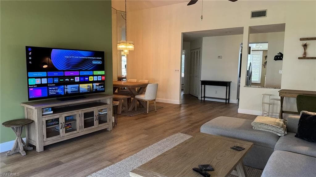 9828 Luna CIR H202-5