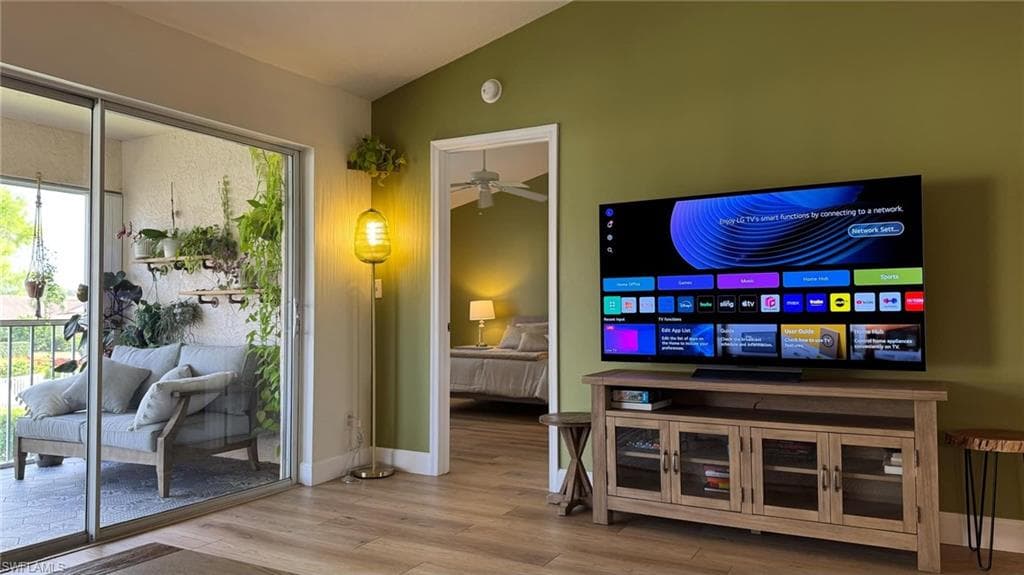 9828 Luna CIR H202-4