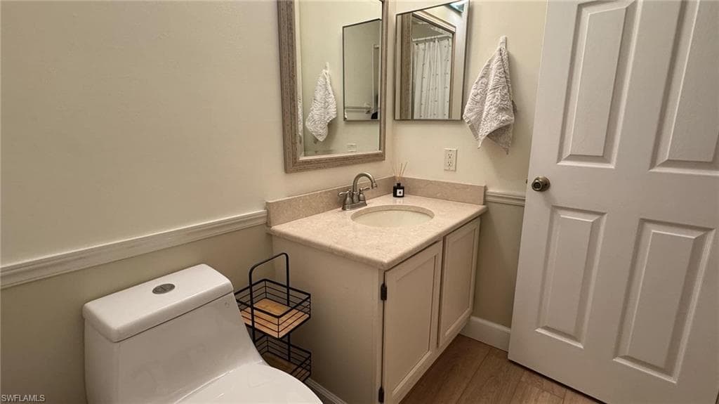 9828 Luna CIR H202-32