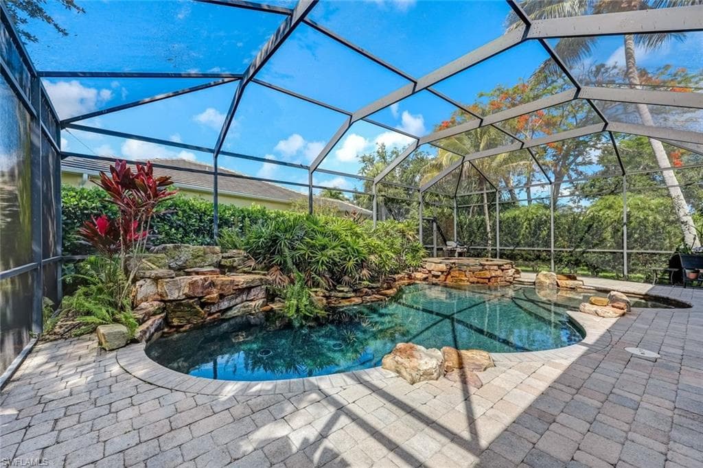8241 Laurel Lakes BLVD-25