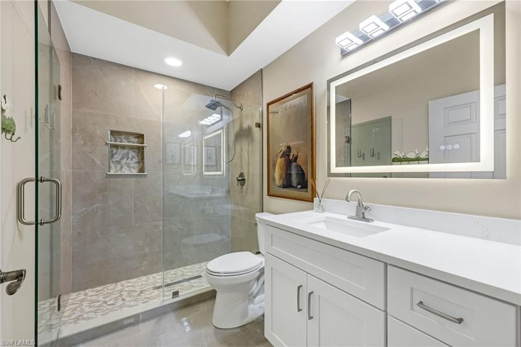 8241 Laurel Lakes BLVD-14