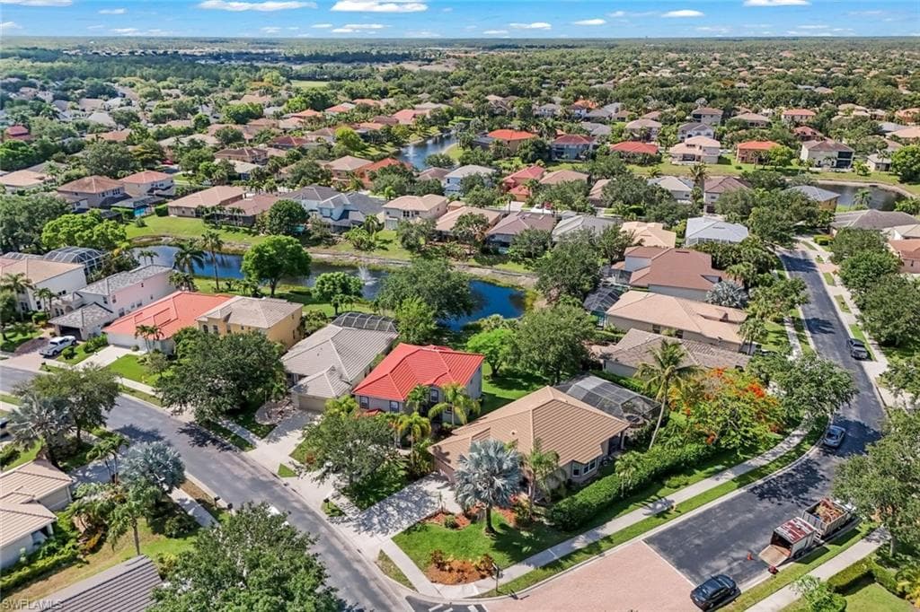 8241 Laurel Lakes BLVD-10