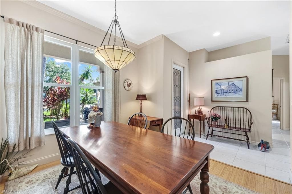 8241 Laurel Lakes BLVD-7
