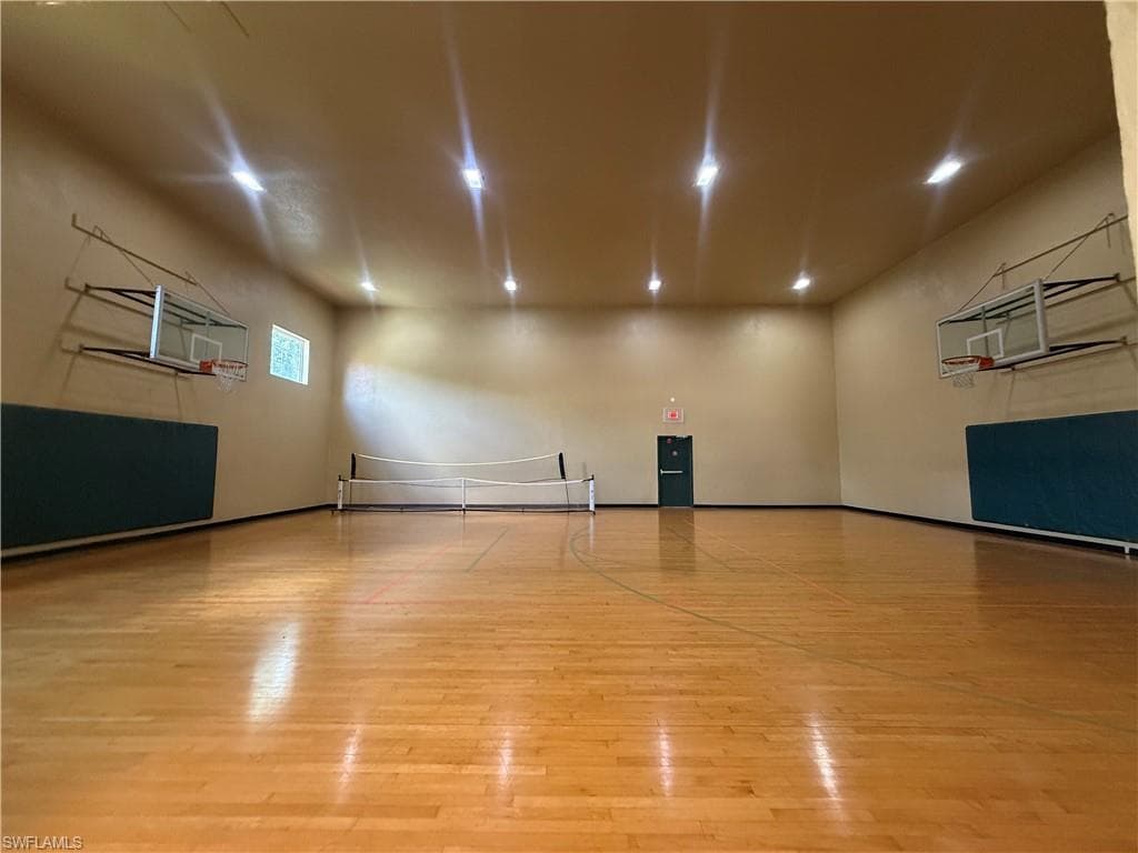11500 Villa Grand 306-17