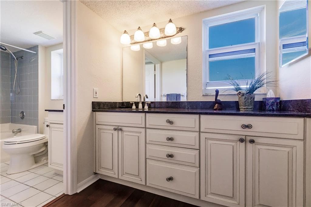 4895 Bonita Beach RD 508-20