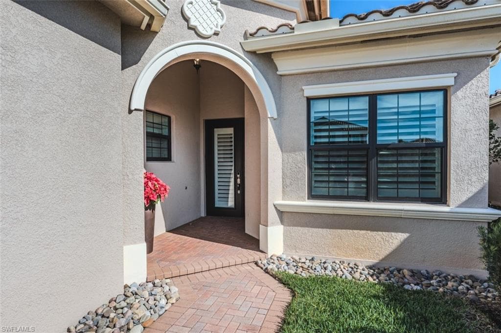 13670 MANDARIN CIR-1