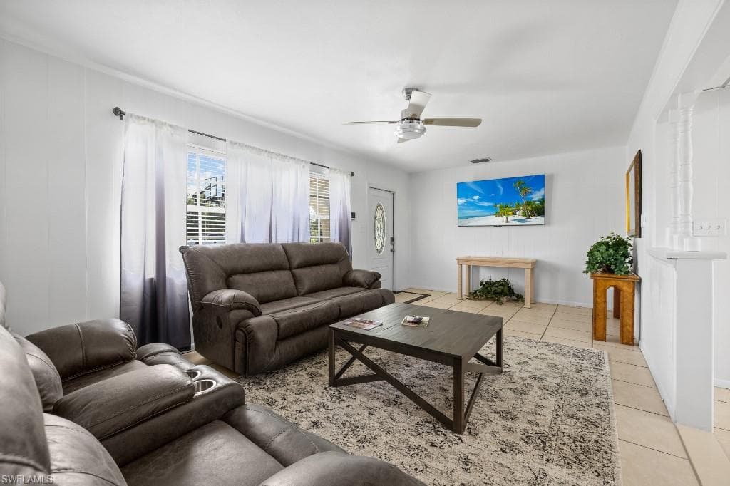 4530 Underwood DR-5