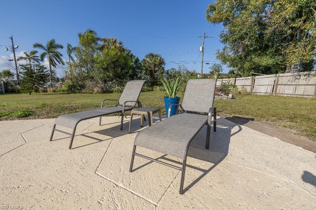 4530 Underwood DR-33