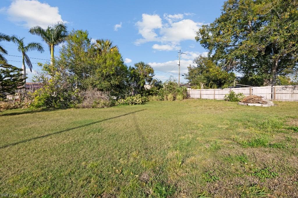 4530 Underwood DR-37