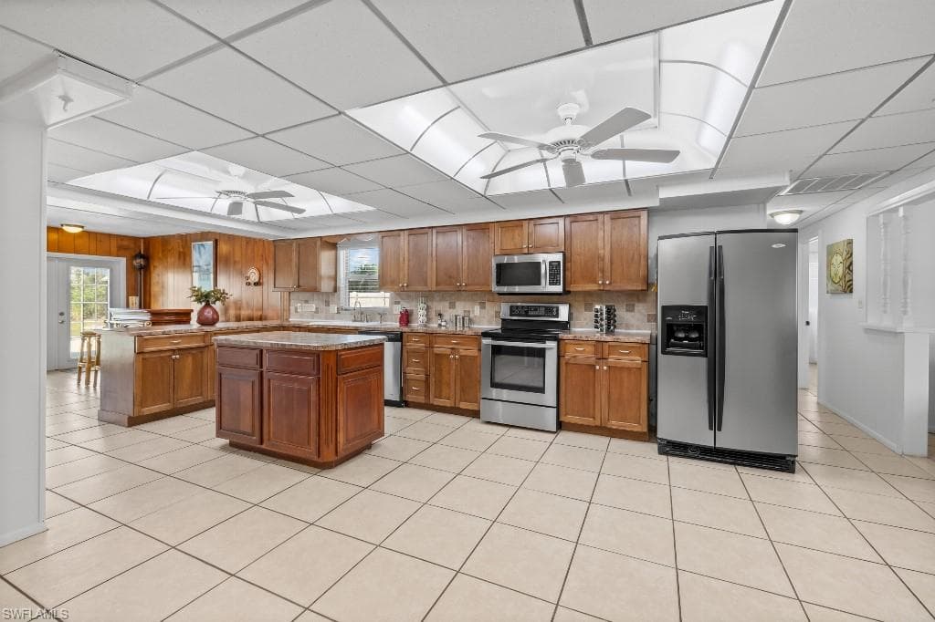 4530 Underwood DR-9
