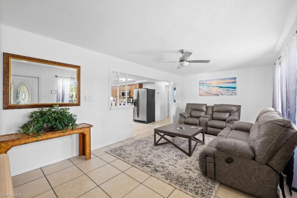4530 Underwood DR-7