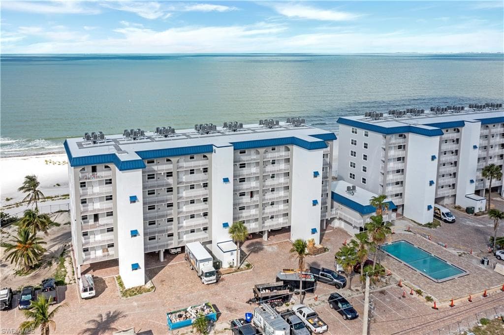 5100 Estero BLVD 6B3-2
