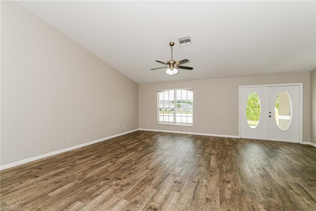 123 Blackstone DR-2