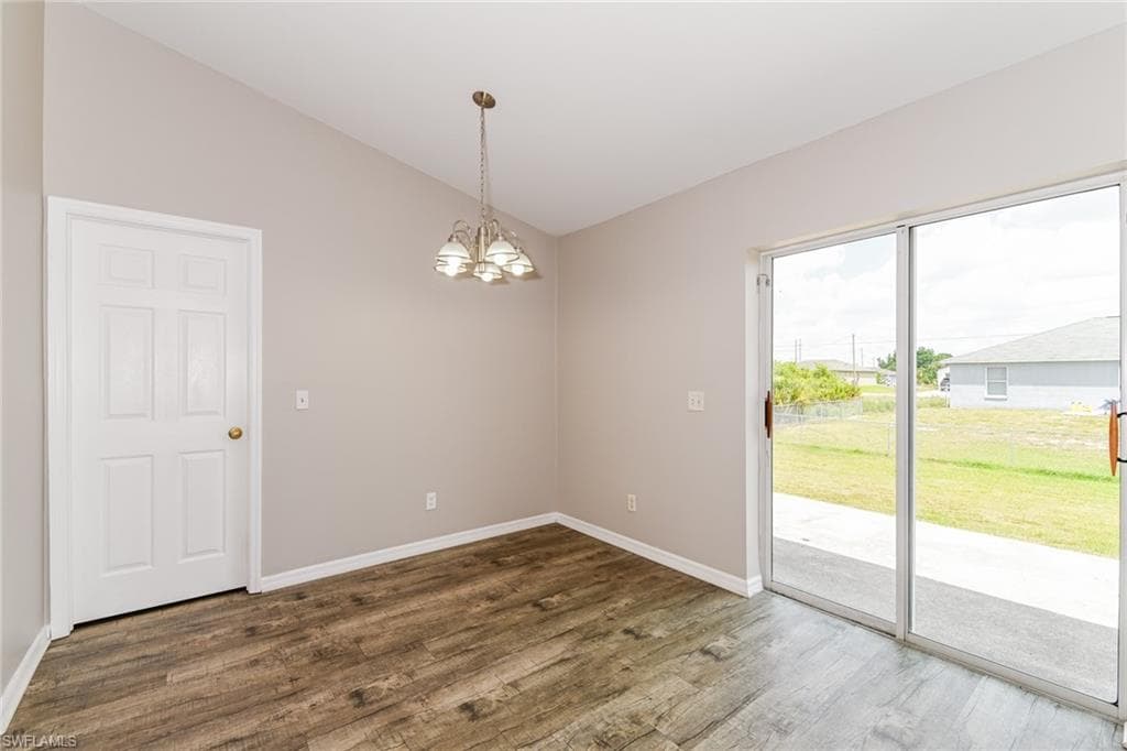 123 Blackstone DR-4