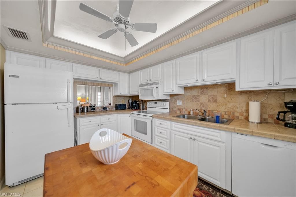 8741 Lueck LN 5-24