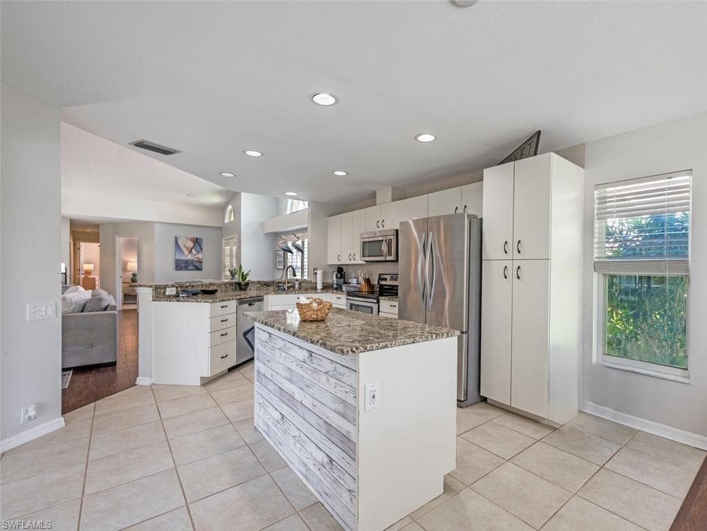641 Saint Andrews BLVD 108-1-11