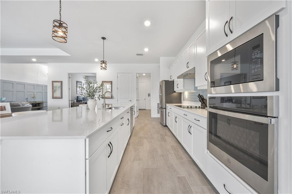 13991 Binghampton DR-16