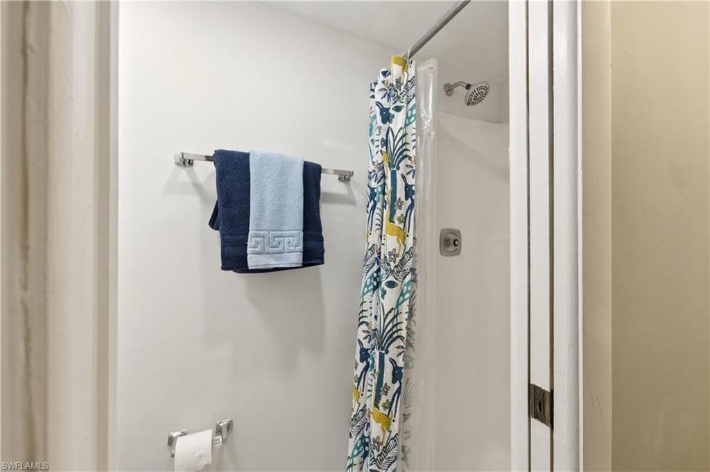 16001 Amberwood Lake CT 1-25