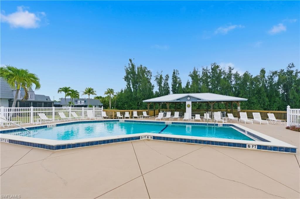 16001 Amberwood Lake CT 1-32