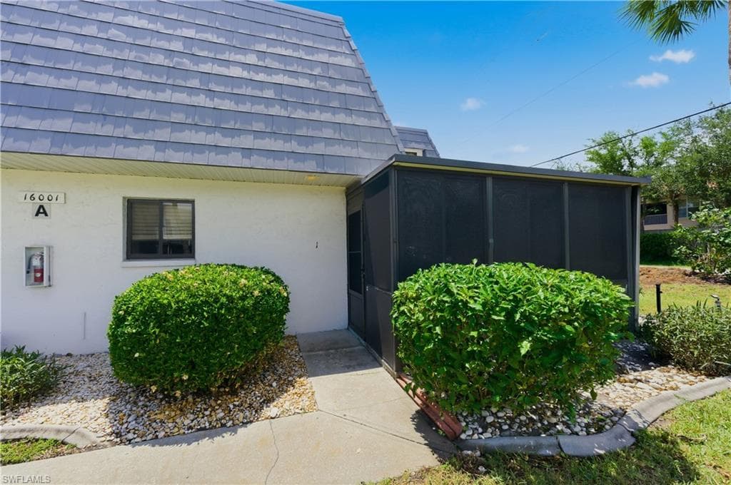 16001 Amberwood Lake CT 1-14