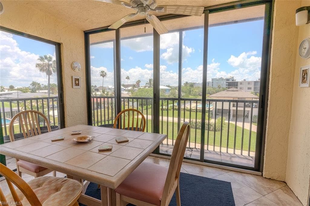 6645 Estero BLVD 201-2