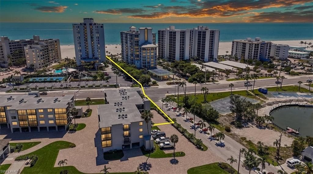 6645 Estero BLVD 201-20