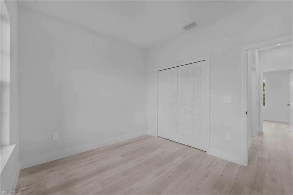 2801 Monza DR-21