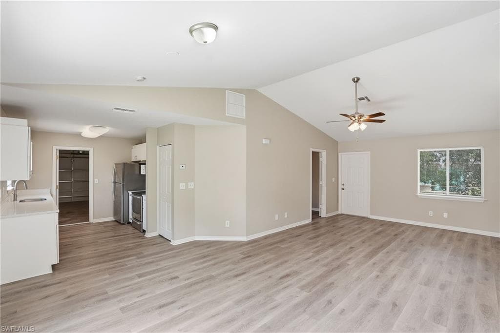 26311 Coventry LN 313-12
