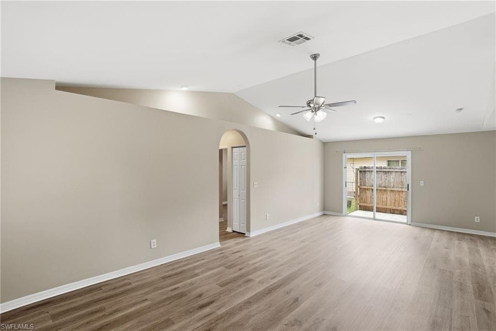 26311 Coventry LN 313-15