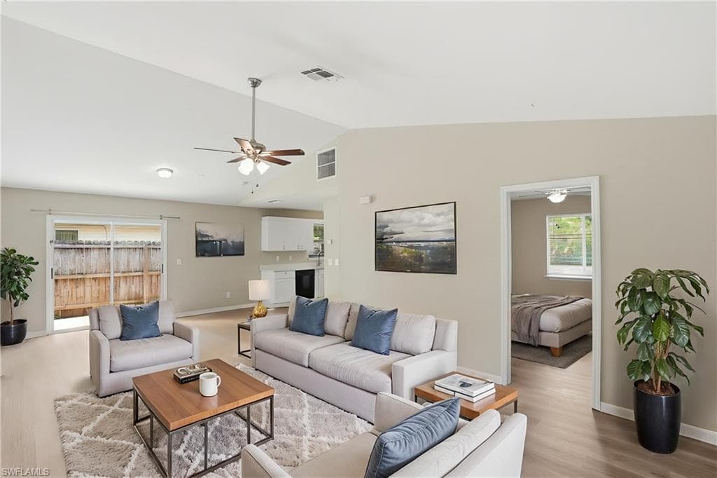 26311 Coventry LN 313-4
