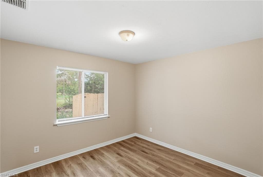 26311 Coventry LN 313-18