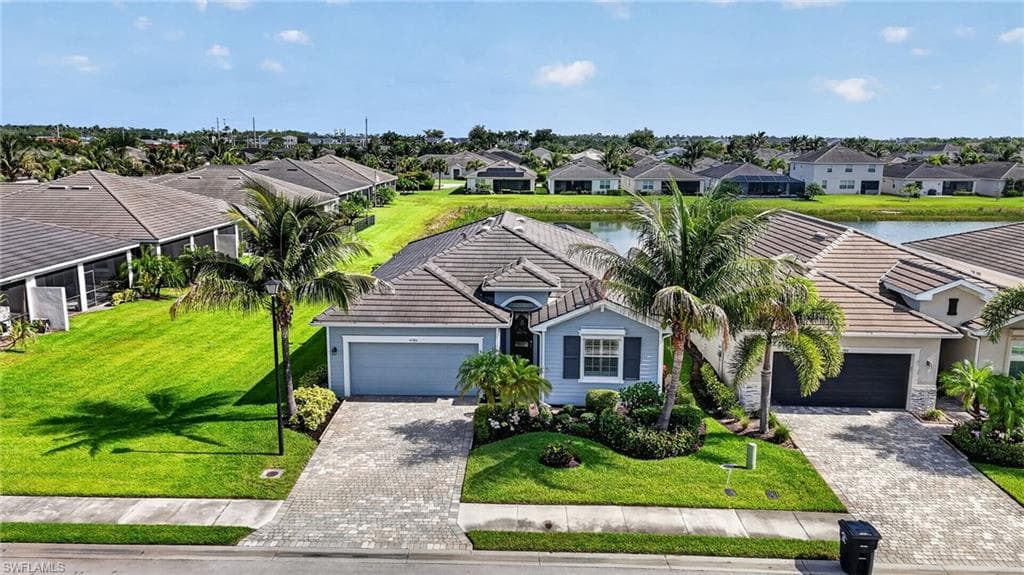 4386 Bluegrass DR-41