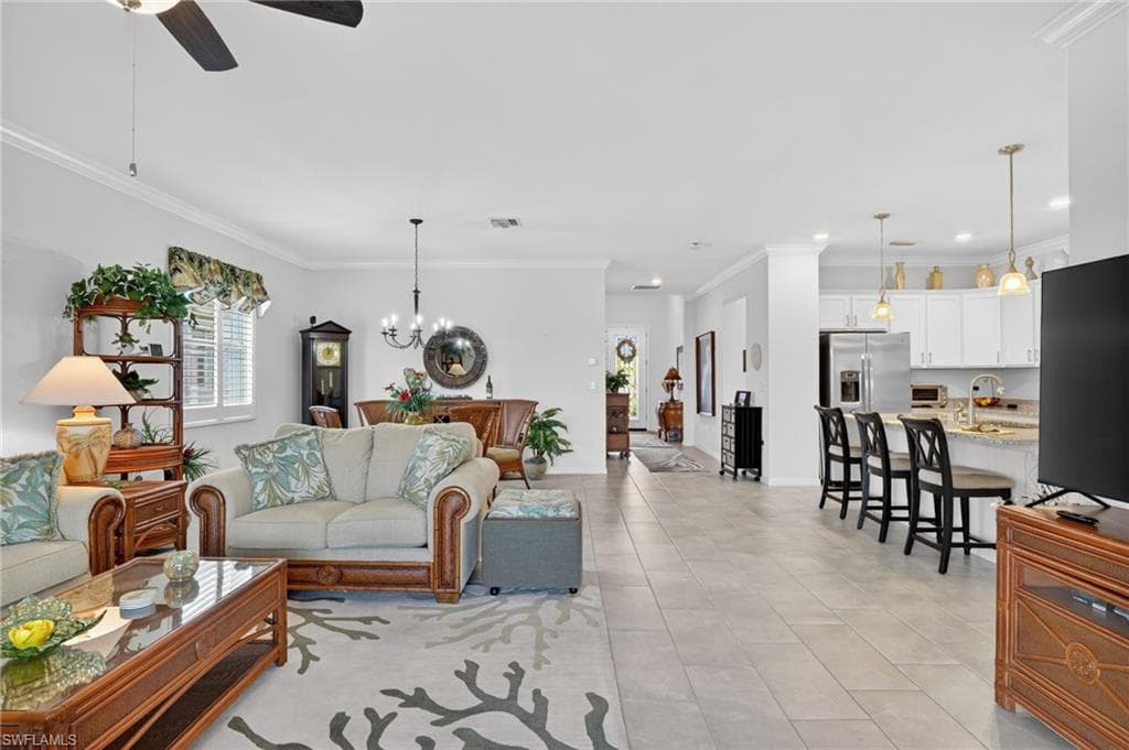 4386 Bluegrass DR-11
