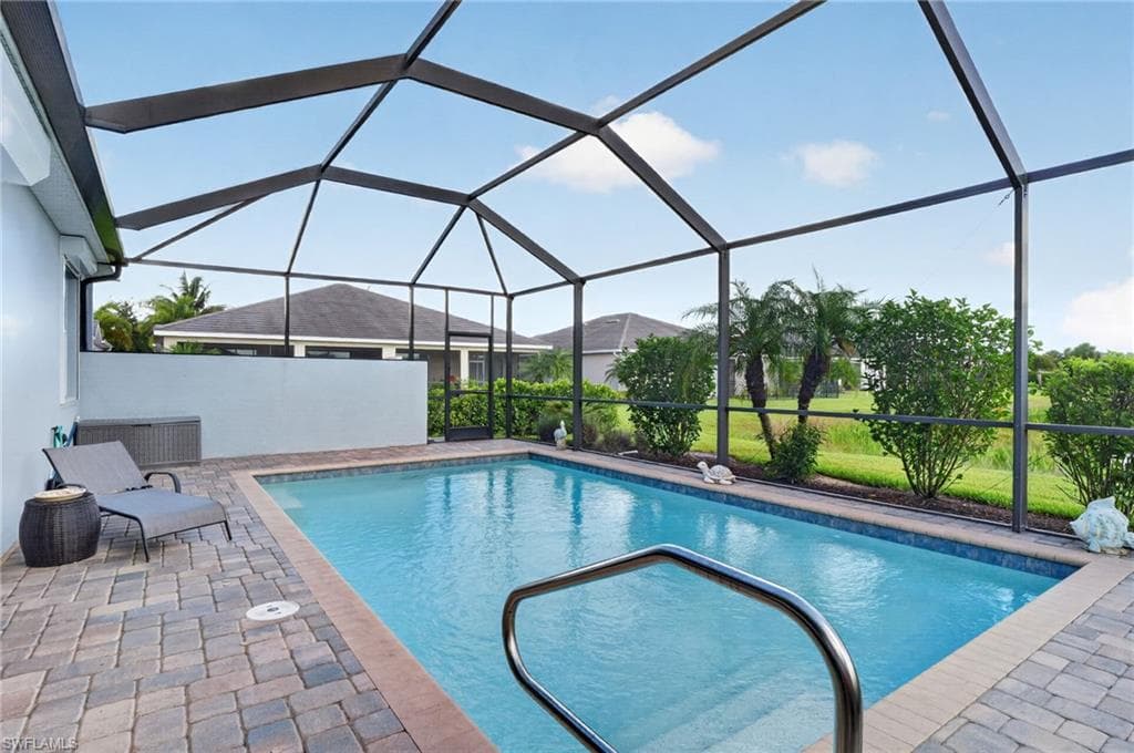 4386 Bluegrass DR-33