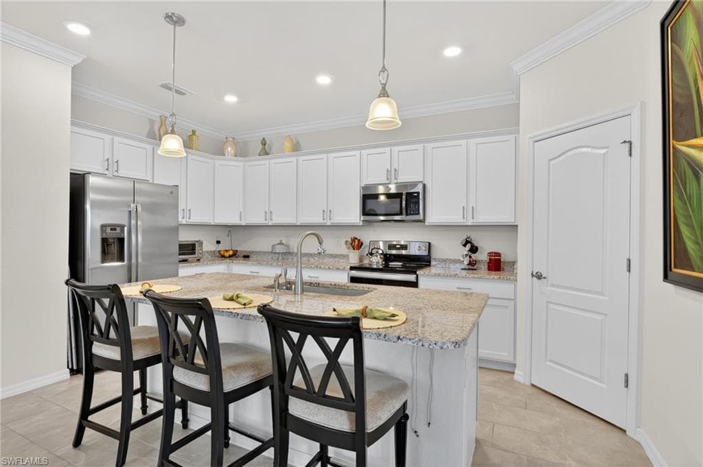 4386 Bluegrass DR-13