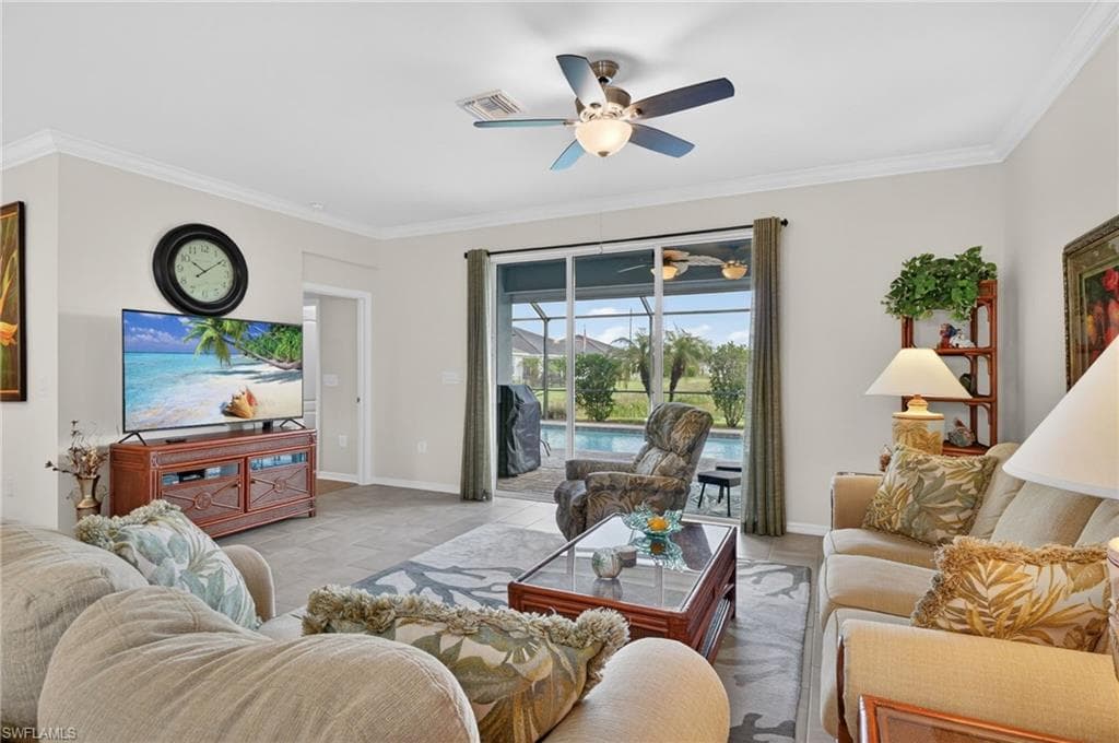 4386 Bluegrass DR-10