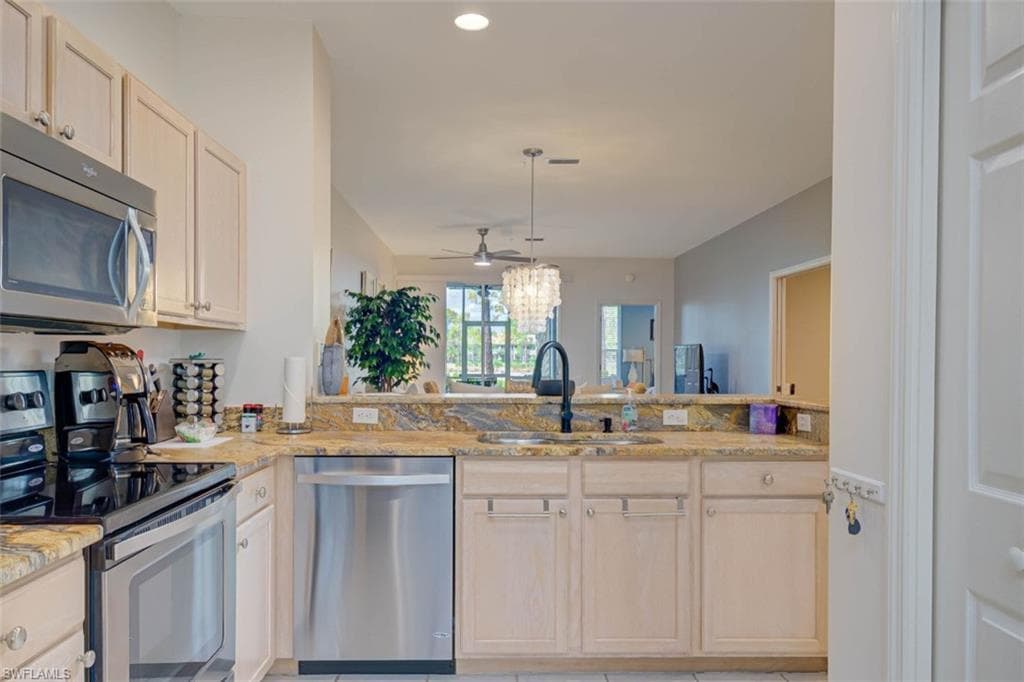 8223 Parkstone PL 102-14