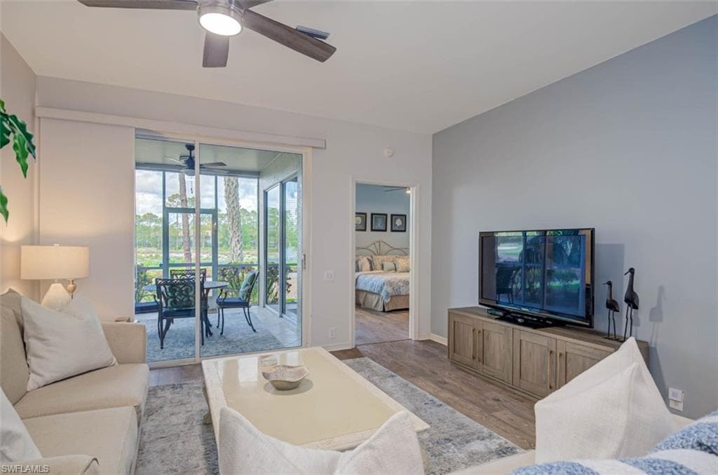 8223 Parkstone PL 102-7
