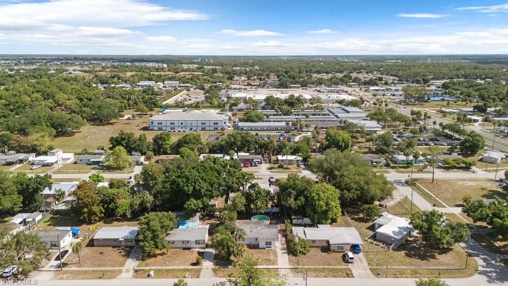 912 Hibiscus LN-24