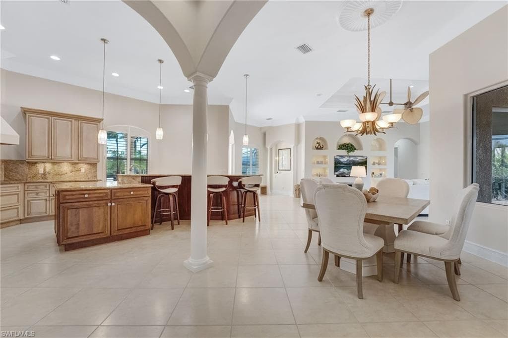 15600 Catalpa Cove DR-6