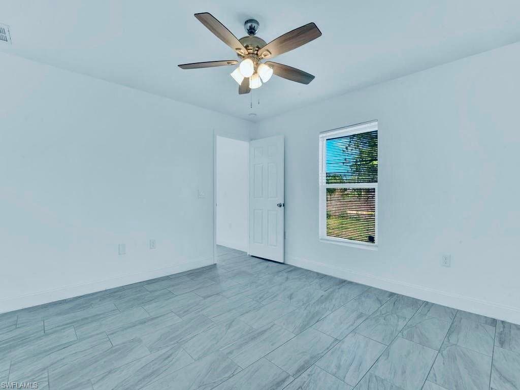 849 Bedford DR-26