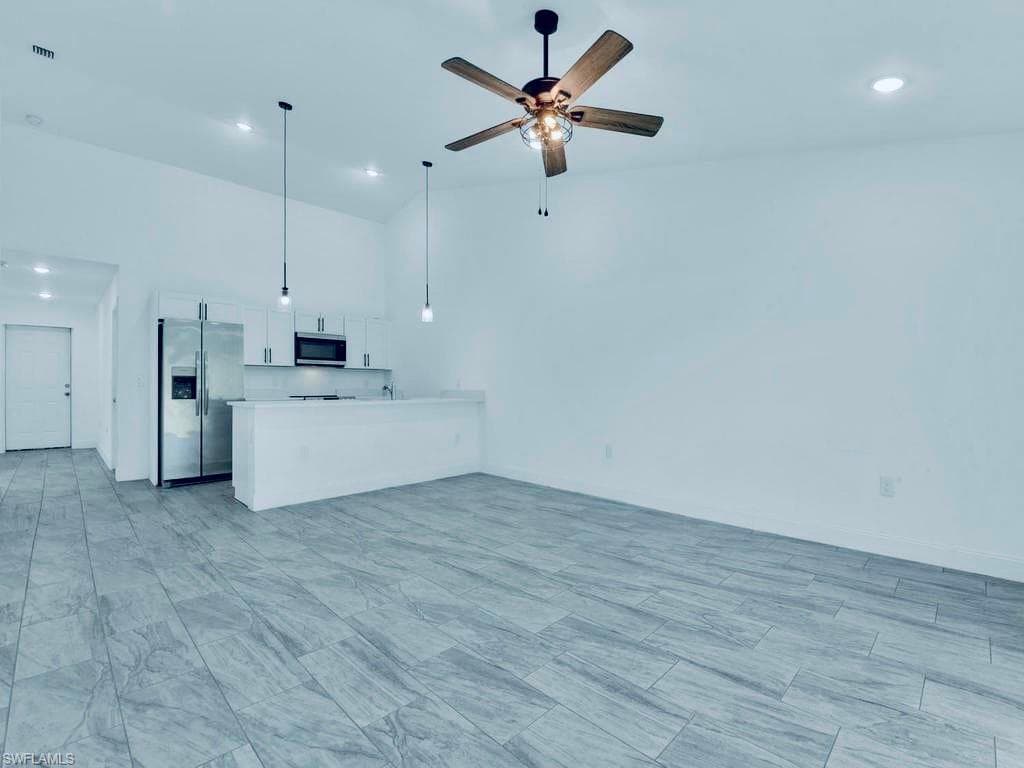 849 Bedford DR-27