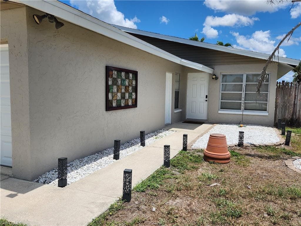 11370 & 11368 Summerwinds CT 70-4