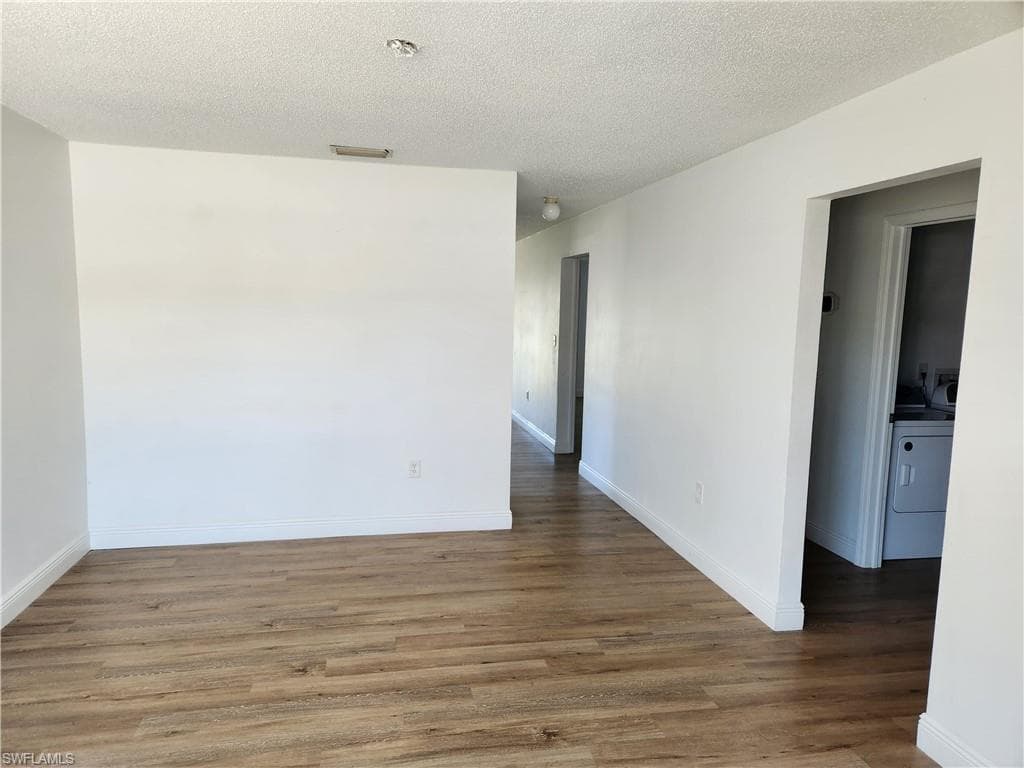 11370 & 11368 Summerwinds CT 70-32