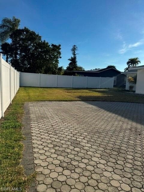 27541 Suffridge DR-31