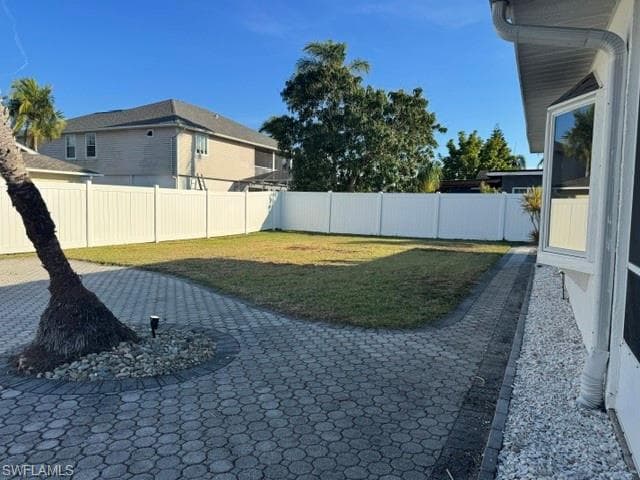 27541 Suffridge DR-32