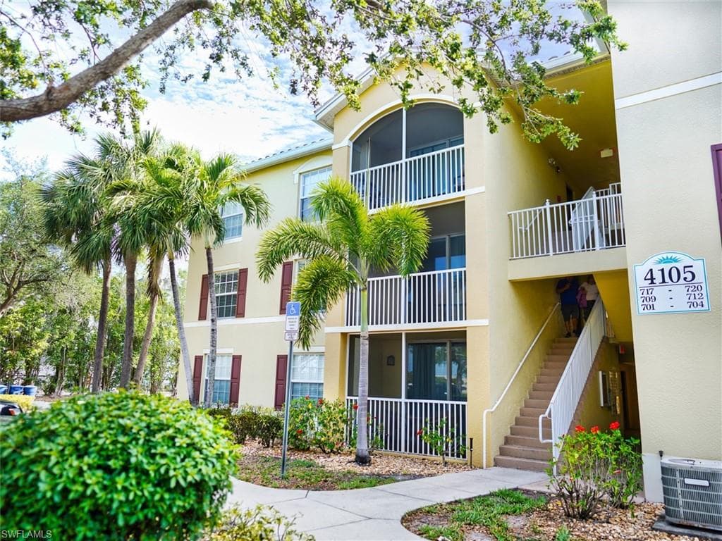 4105 Residence DR 720-2